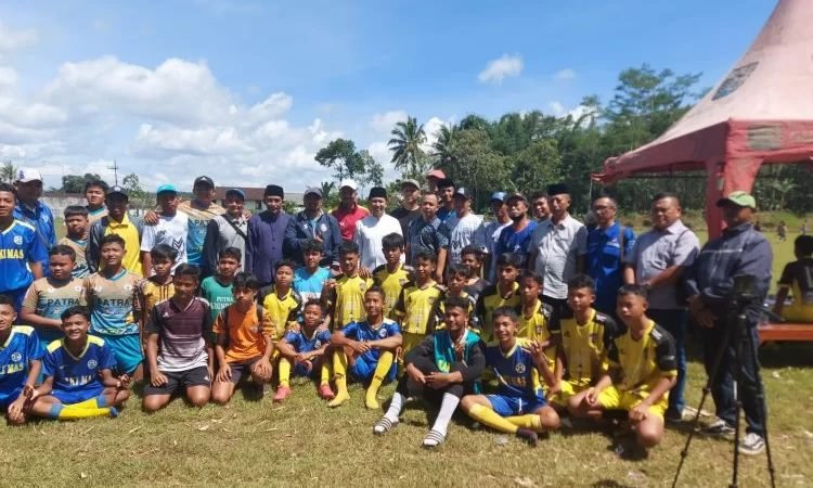 BANGKITKAN MINAT ANAK PADA SEPAK BOLA, MUBAROK MINI LEAGUE GELAR KOMPETISI U-15
