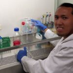 DALAMI MIKROFLORA ALAMI DI KULIT MANUSIA, DOSEN ITS RAIH BEASISWA POSTDOCTORAL DI JERMAN