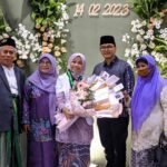 SANTRI PONDOK SABILURROSYAD HADIRI SUMPAH DOKTER NING SHOFI, PUTRI KETIGA KH MARZUQI MUSTAMAR