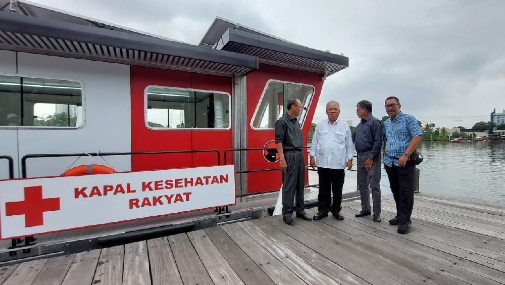 ALUMNI ITS INOVASIKAN KAPAL KESEHATAN MASYARAKAT KE DAERAH PELOSOK