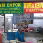 NASI EMPOK TITIN, LAPAK NASI BOTOK LEGENDARIS DI PASAR DINOYO