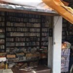 TONO, BERTAHAN JUALAN KASET PITA DI ERA MUSIK STREAMING