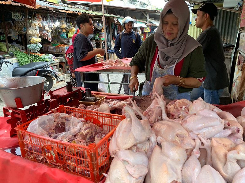 Lapak ayam potong di Pasar Blimbing