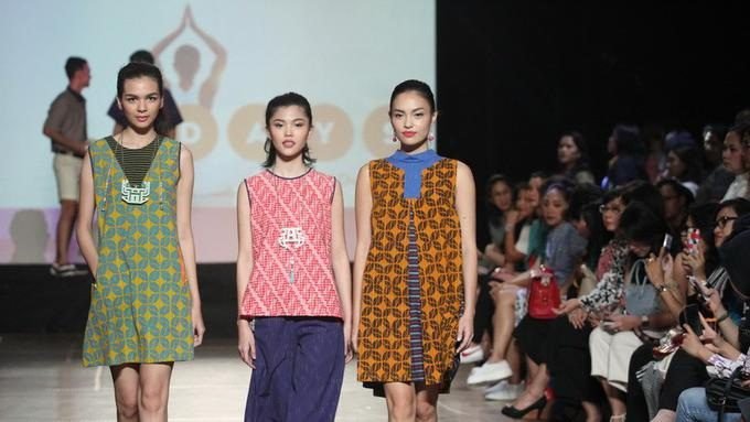 TIGA KAIN KHAS INDONESIA YANG TEMBUS FASHION INTERNASIONAL