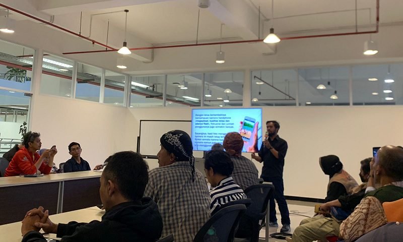 MAS YON PAPARKAN TEKNIK FOTOGRAFI JURNALISTIK DENGAN HP