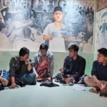 ANGGOTA HIMAM KONSULAT MALANG DISKUSI PIALA DUNIA U-20 DI WARKOP JEMBLUNG