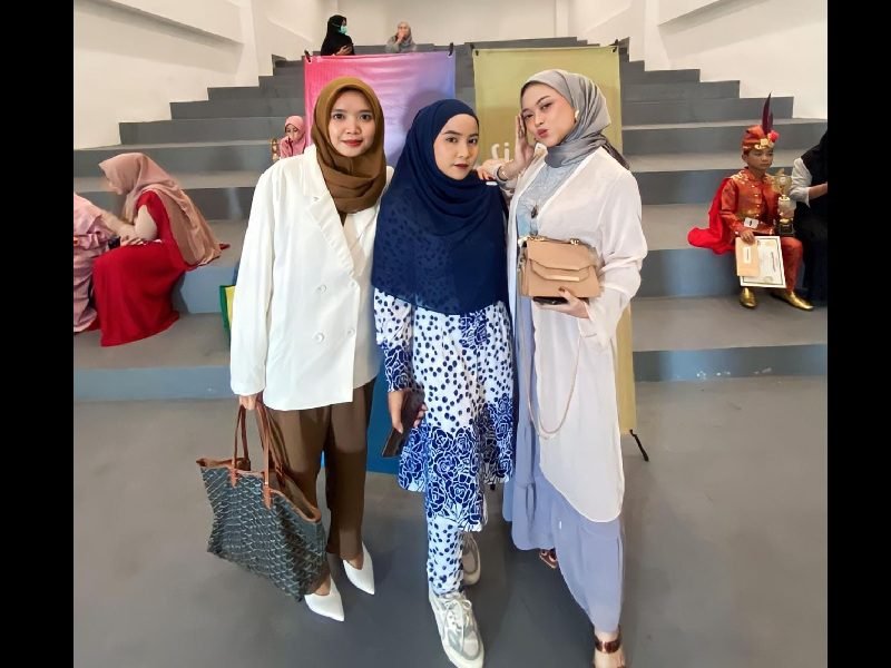 HIMA DINIA PAPARKAN 3 POIN PENTING PENILAIAN FASHION MUSLIM CREATIVE SIARFEST 2023