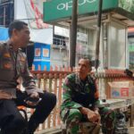 SITUASI BELUM KONDUSIF, APARAT KEAMANAN MASIH BERJAGA DI AREA SEKITAR MALANG PLAZA