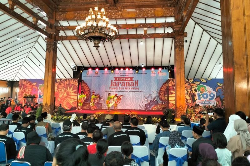 RATUSAN PESERTA RAMAIKAN FESTIVAL JARANAN PEMUDA SENI KOTA MALANG 2023