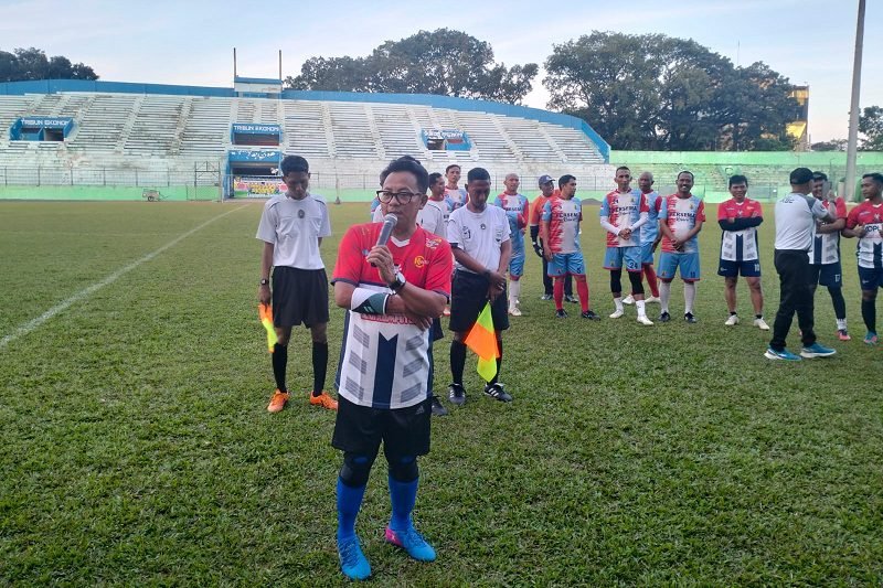 WALI KOTA MALANG AJAK PARA LEGENDA SEPAK BOLA BANGKITKAN PERSEPAKBOLAAN KOTA MALANG