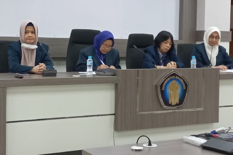 UB SEGERA KUKUHKAN 4 SRIKANDI GURU BESAR, SATU DIANTARANYA TEMUKAN INOVASI KURSI RODA PINTAR