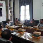 DEWAN MEDIASI PERSETURUAN WARGA PERUM HILL PARK REGENCY DENGAN PABRIK ROKOK