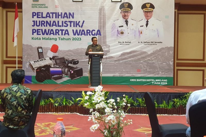 WUJUDKAN PERAN SERTA MASYARAKAT, WAWALI MALANG BUKA PELATIHAN JURNALISTIK PEWARTA WARGA