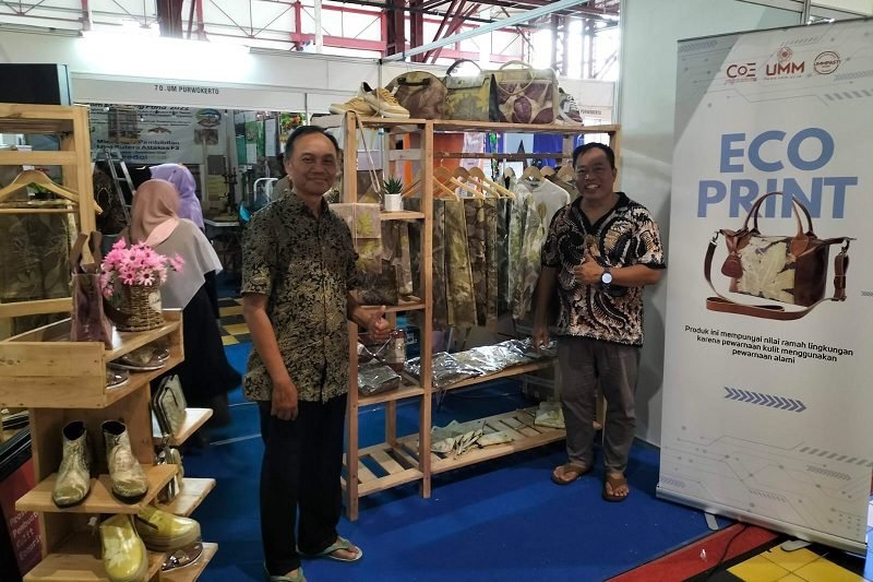 DOSEN UMM CIPTAKAN PRODUK PAKAIAN DENGAN TEKNIK RAMAH LINGKUNGAN