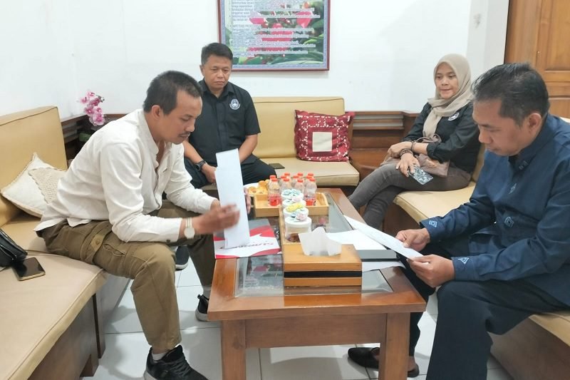 SIARINDO MEDIA AUDIENSI DENGAN PSSI KOTA MALANG DAN DISDIKBUD KOTA MALANG