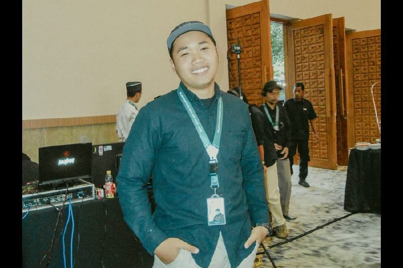 SYAHRI SANTOSO, INISIATOR GERAKAN #MENJADI KREATIF DI KALANGAN MUDA KOTA BATU