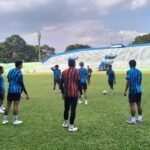 JELANG BERTANDANG KE SOLO, AREMA FC GELAR LATIHAN DI STADION GAJAYANA