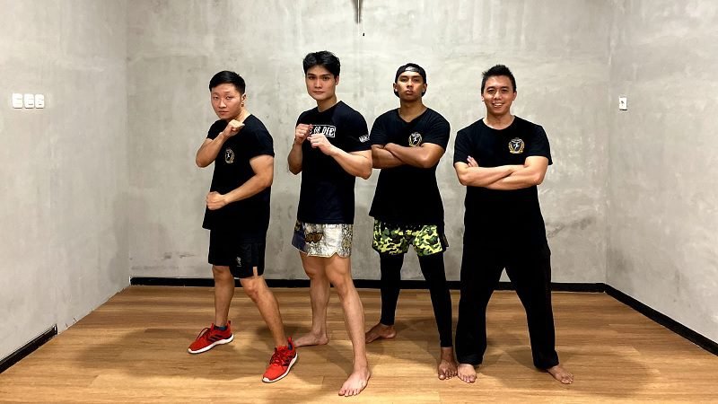 BERGURU ILMU BELA DIRI HINGGA KE CINA, JOY LIM LATIH KELAS MUAY THAI DI CONTAINER GYM SENGKALING