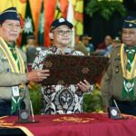 MUKTAMAR HIZBUL WATHAN KUKUHKAN JENDERAL SUDIRMAN SEBAGAI BAPAK PANDU