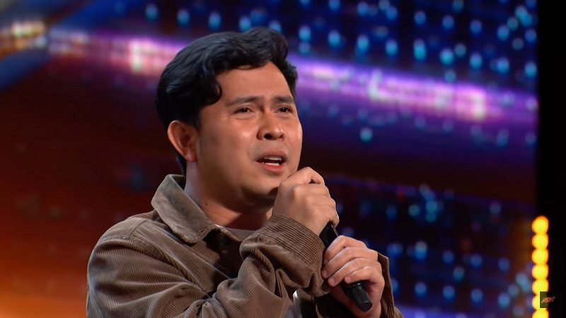 BERSUARA NGEBLUES, CAKRA KHAN RAIH 4 YES DARI JURI AGT