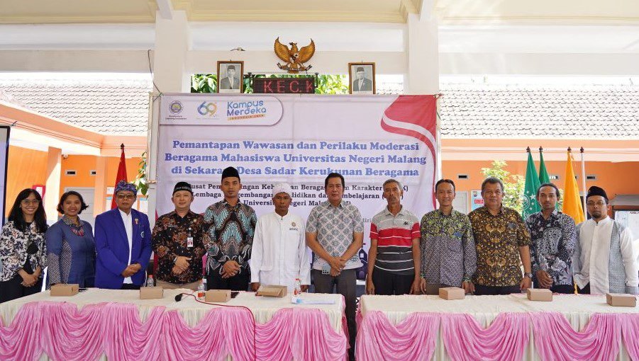 KUATKAN MODERASI BERAGAMA UNIVERSITAS NEGERI MALANG STUDI BANDING KE DESA SEKARAN KEDIRI