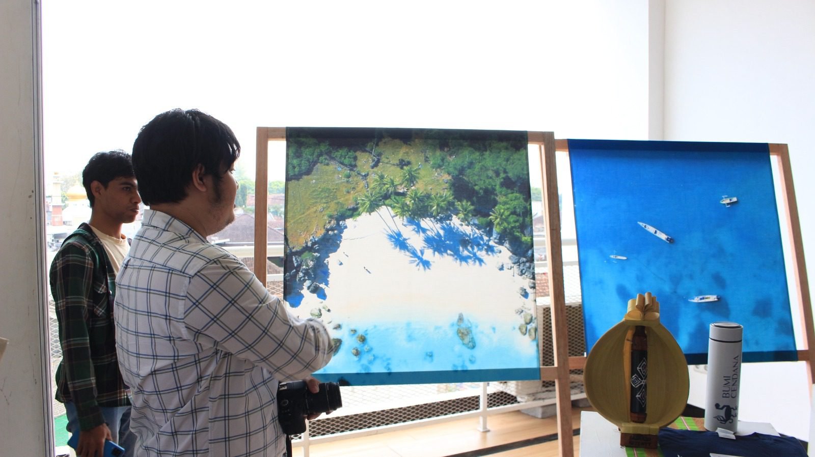 PRODI DKV UNIVERSITAS MA CHUNG GELAR PAMERAN BERJUDUL ESTENCELE DI GEDUNG MCC