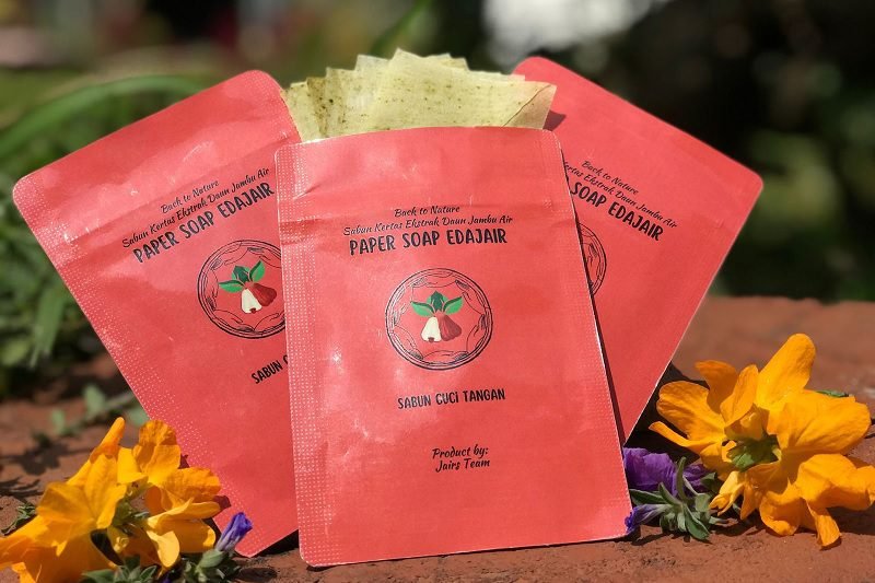 MAHASISWA UMM BIKIN SABUN TANGAN DARI DAUN JAMBU AIR