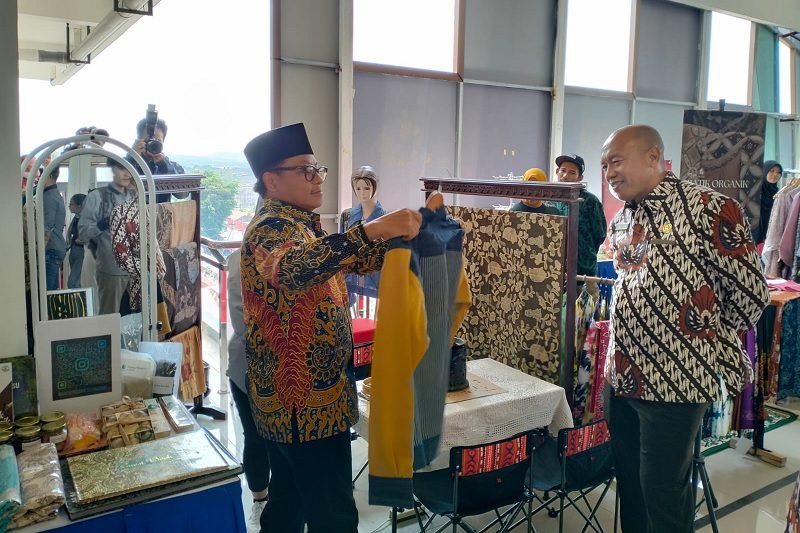 PERKUAT EKONOMI, PEMKOT MALANG GELAR DEKRANASDA FEST 2023 DI GEDUNG MCC