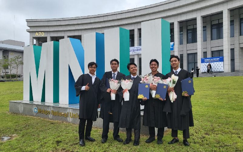 5 Wisudawan joint degree ITS di MNU