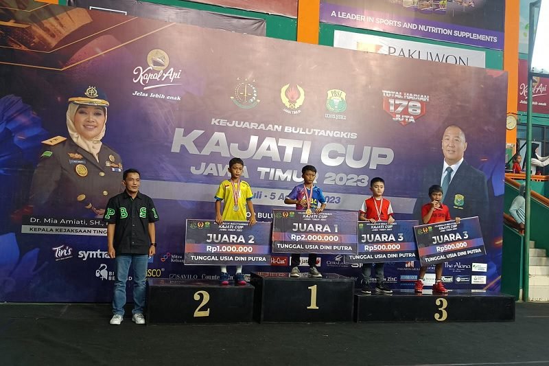 TIGA ATLET PB PLATINUM SUKSES RAIH MEDALI DI KAJATI JATIM CUP 2023