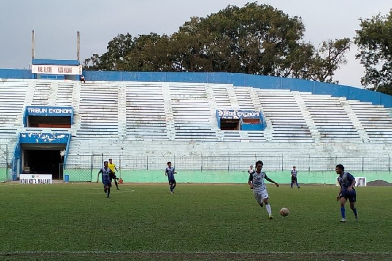 KABUPATEN BLITAR TAKLUKKAN KOTA MALANG