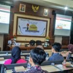 ONE DAY TRAINING MC DI UNIKAMA KUPAS PENTINGNYA PUBLIC SPEAKING BAGI PEMBAWA ACARA