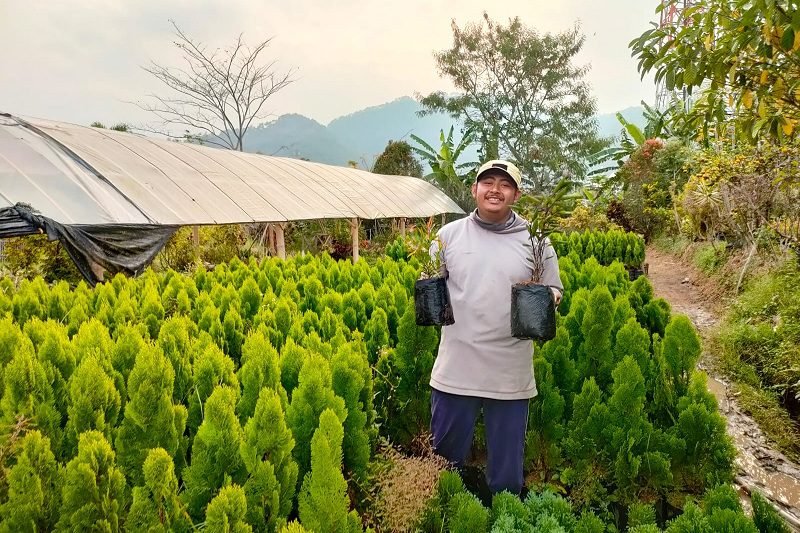 ANDY BAGUS, PETANI MILENIAL PENCETUS GERAKAN #BERANIMANDIRI DI KOTA BATU