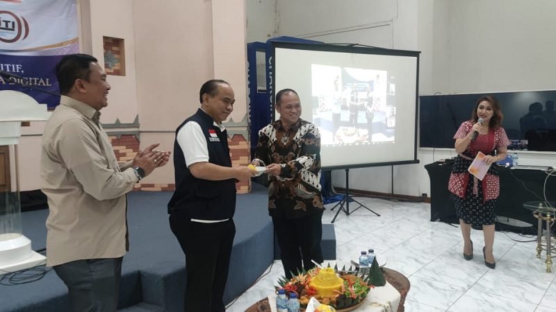 MENKOMINFO BUDI ARIE HADIRI TASYAKURAN 25 TAHUN IJTI