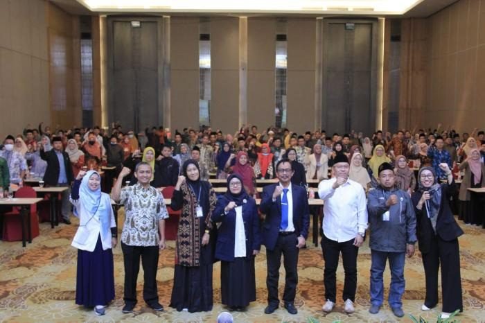 IKHTIAR TINGKATKAN KOMPETENSI, DOSEN STAIMA GIAT IKUTI PKDP