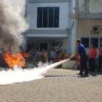 SIMULASI PENANGANAN BENCANA, PERPUSTAKAAN KOTA MALANG DILANDA GEMPA DAN KEBAKARAN