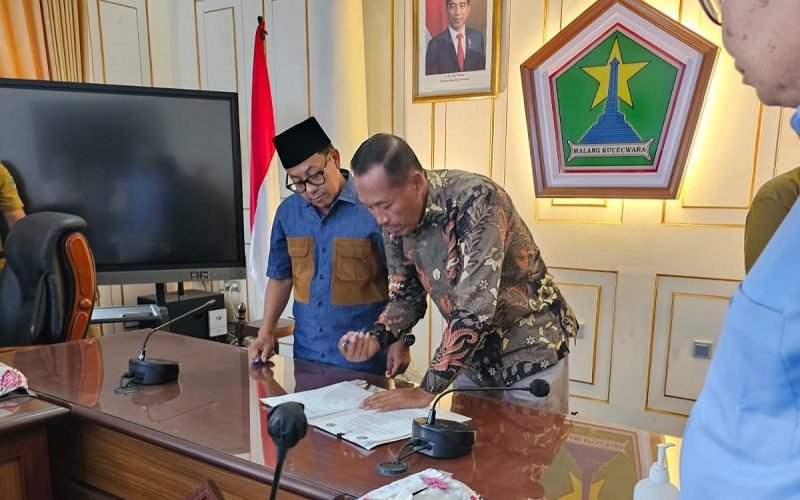 UMM SUMBANG 214 LAMPU UNTUK PERCANTIK KOTA MALANG