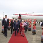 WAKIL KETUA KONGRES RAYA NASIONAL PROVINSI GUANGXI SAMBUT KEDATANGAN WAPRES DI NANNING