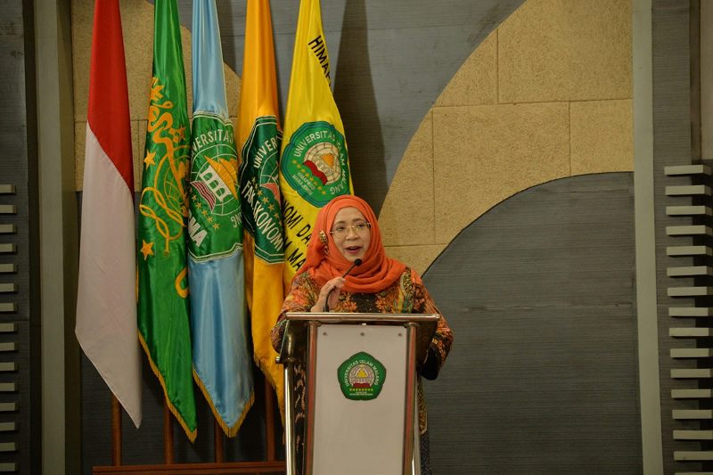 Dekan FEB Unisma, Assoc Prof Diana