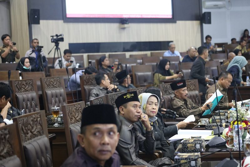Suasana rapat DPRD Kota Malang