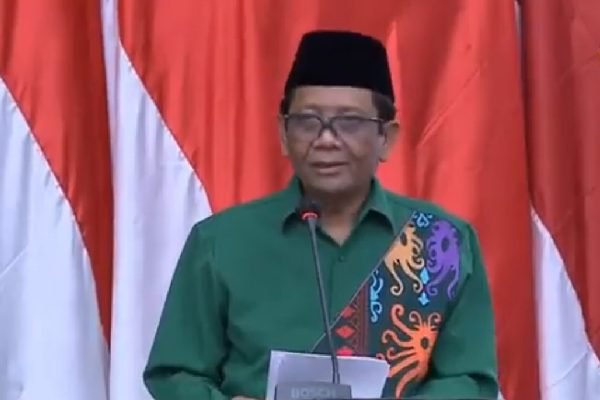 MAHFUD MD: PENEGAKAN HUKUM HARUS JADI PRIORITAS