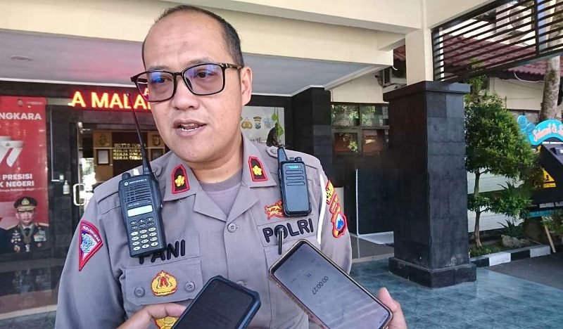 POLRESTA MALANG KOTA SOSIALISASIKAN LARANGAN PENGGUNAAN SEPEDA LISTRIK DI JALAN RAYA
