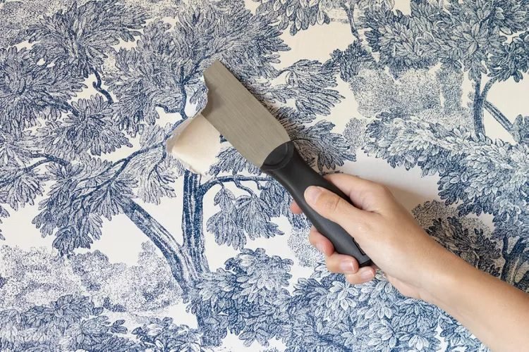 3 CARA MUDAH MELEPAS WALLPAPER TANPA MERUSAK DINDING