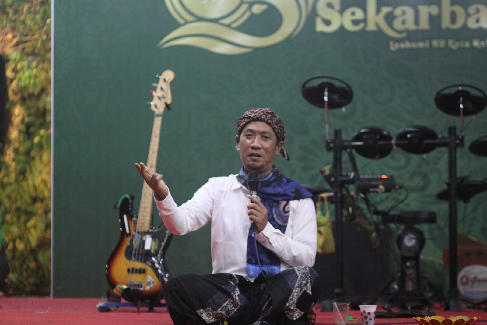 BUDAYAWAN IRFAN AFIFI ULIK SEJARAH TRADISI ORANG JAWA DALAM MEMERINGATI MAULID NABI