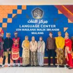 PUSAT PENGEMBANGAN BAHASA UIN MALANG AJAK MAHASISWA ASING KENALI BUDAYA INDONESIA
