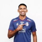 TAMBAH DAYA GEDOR, AREMA FC RESMI REKRUT GILBERT ALVAREZ