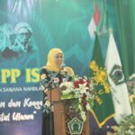 KHOFIFAH SEBUT PEMPROV JATIM SIAPKAN BEASISWA PERGURUAN TINGGI BERBASIS PESANTREN