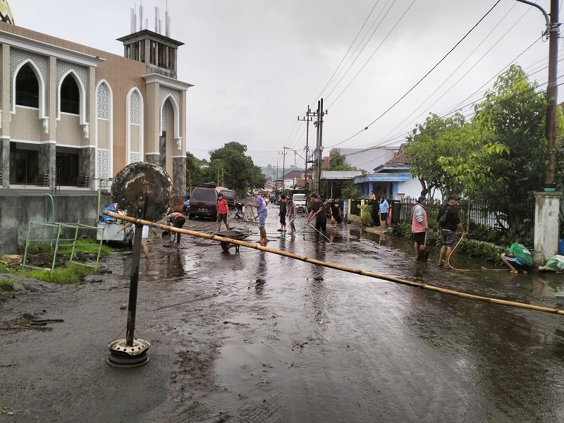 BUMIAJI BANJIR, JL KASTUBI BUMIAJI TUTUP SEMENTARA