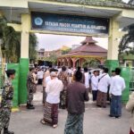 LANTUNAN SHOLAWAT SAMBUT PARA KIAI KAMPUNG DALAM AGENDA PENGAJIAN BERSAMA GUS MIFTAH
