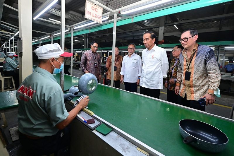 PRESIDEN JOKOWI APRESIASI PT MASPION PERTAHANKAN PRODUK DALAM NEGERI